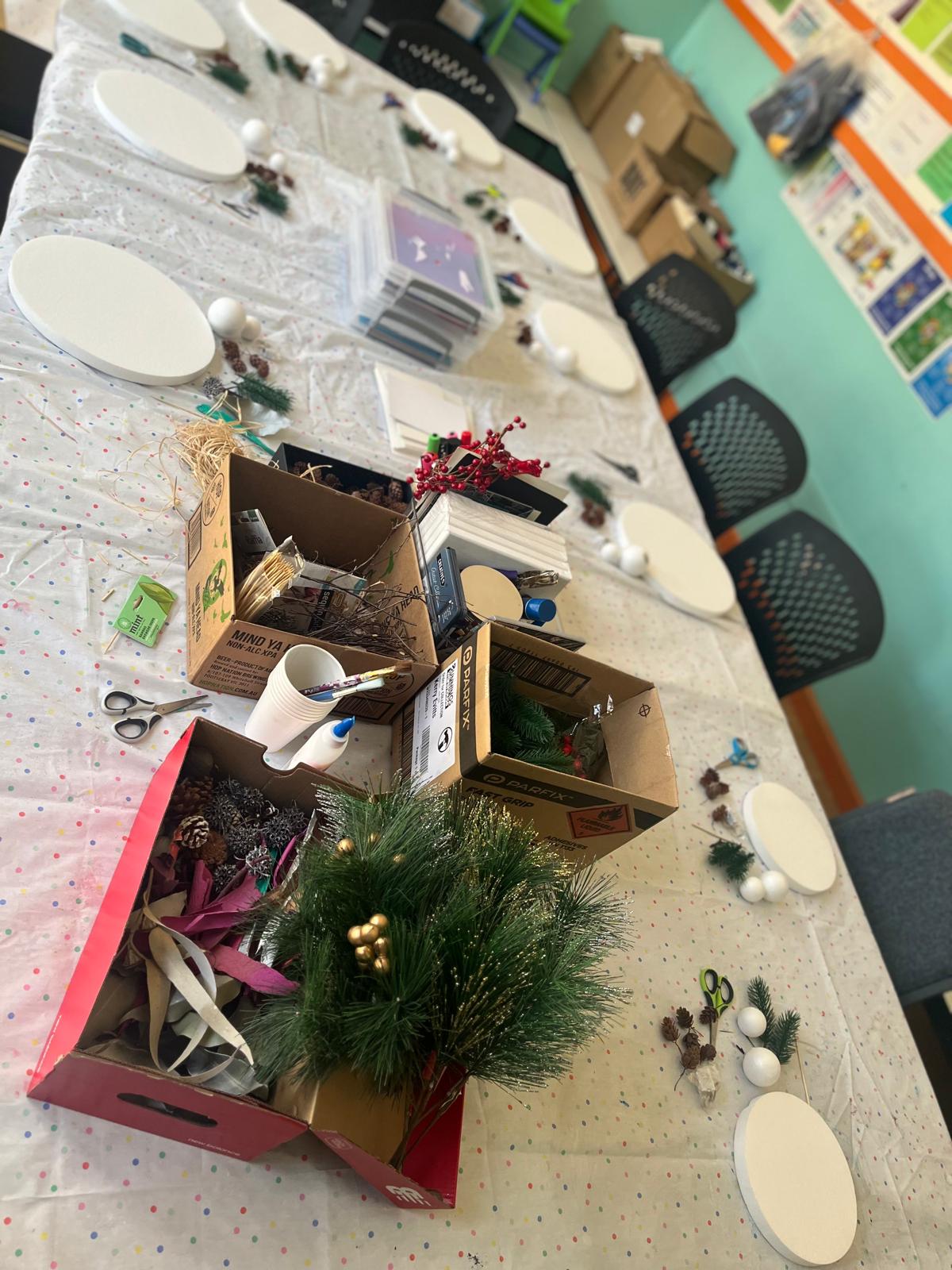 Kid's Christmas Decor Workshop